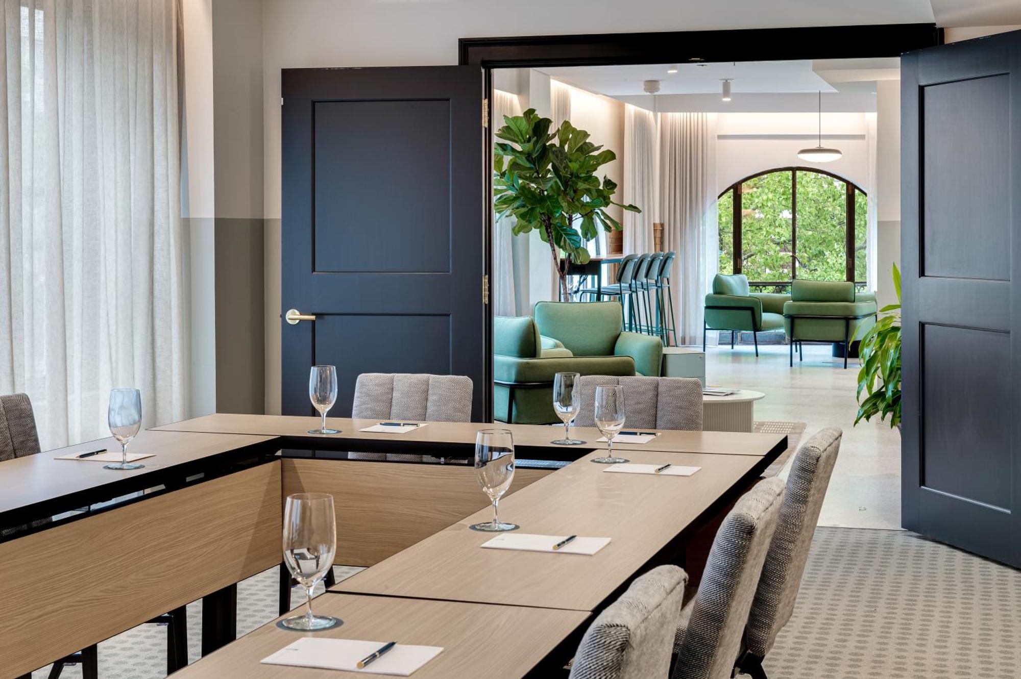 The Flat Iron Hotel アシュビル エクステリア 写真