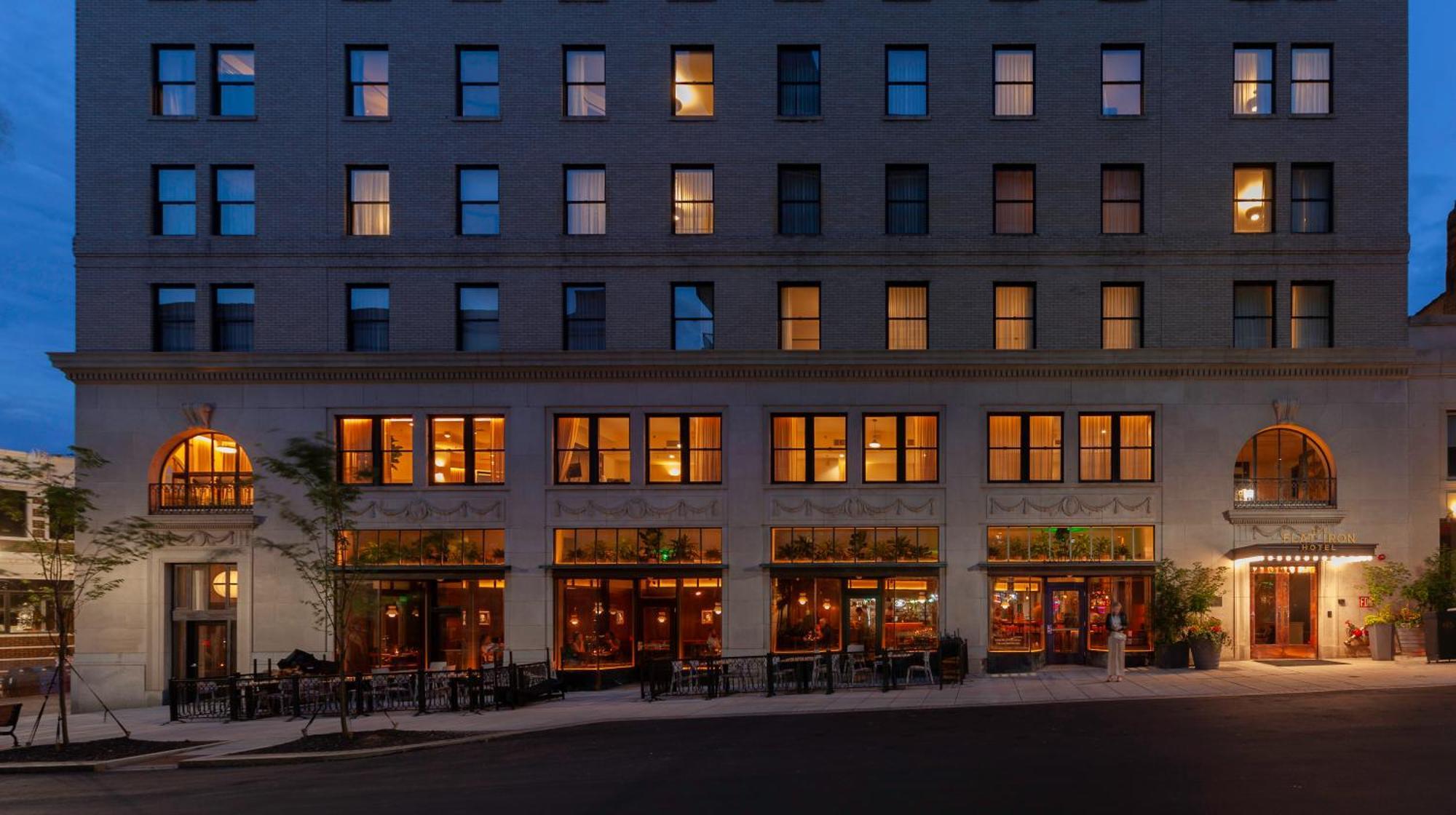 The Flat Iron Hotel アシュビル エクステリア 写真