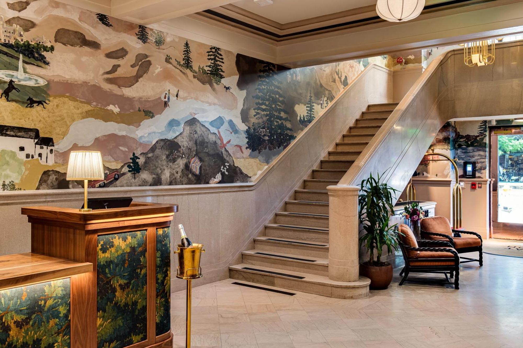 The Flat Iron Hotel アシュビル エクステリア 写真