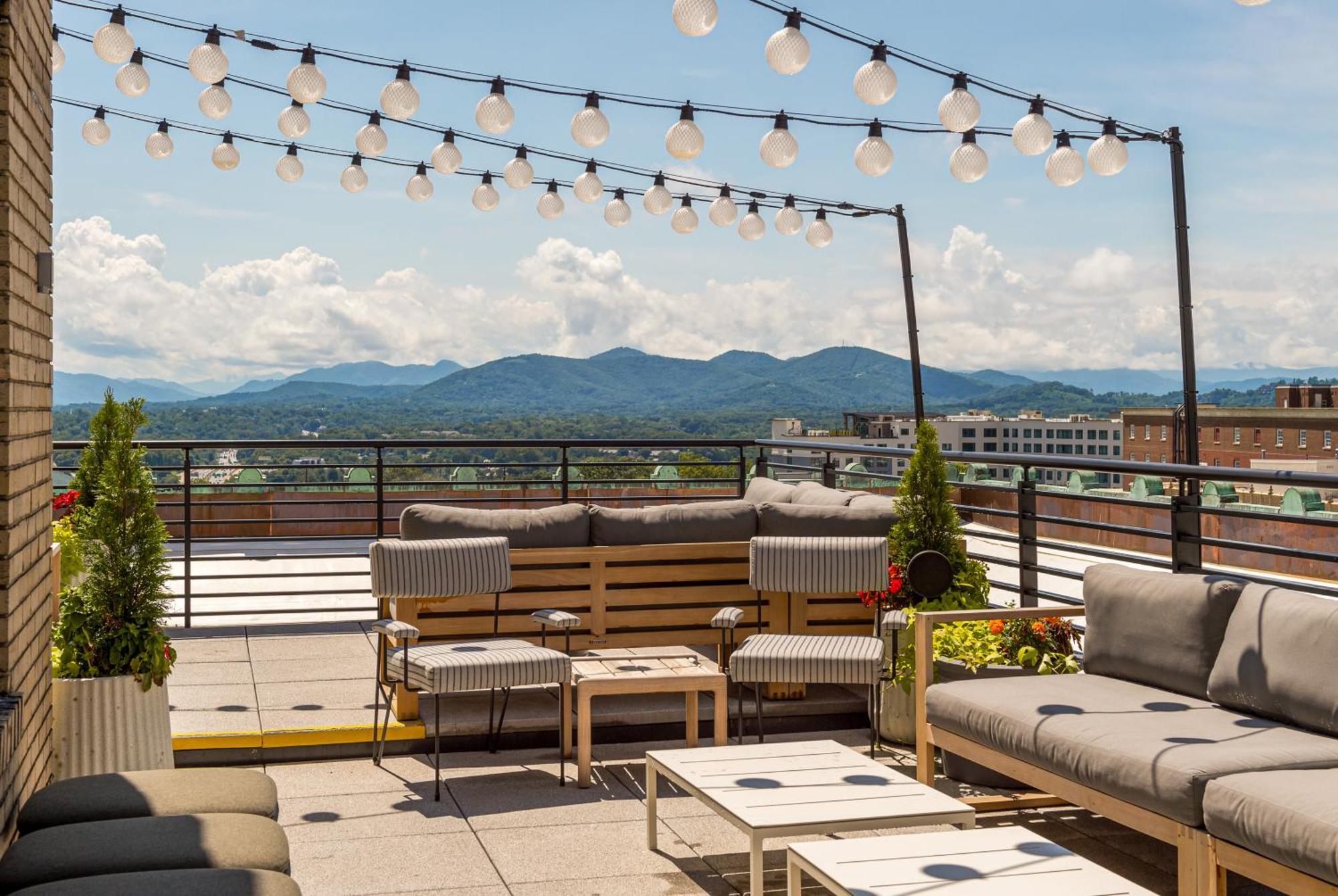 The Flat Iron Hotel アシュビル エクステリア 写真